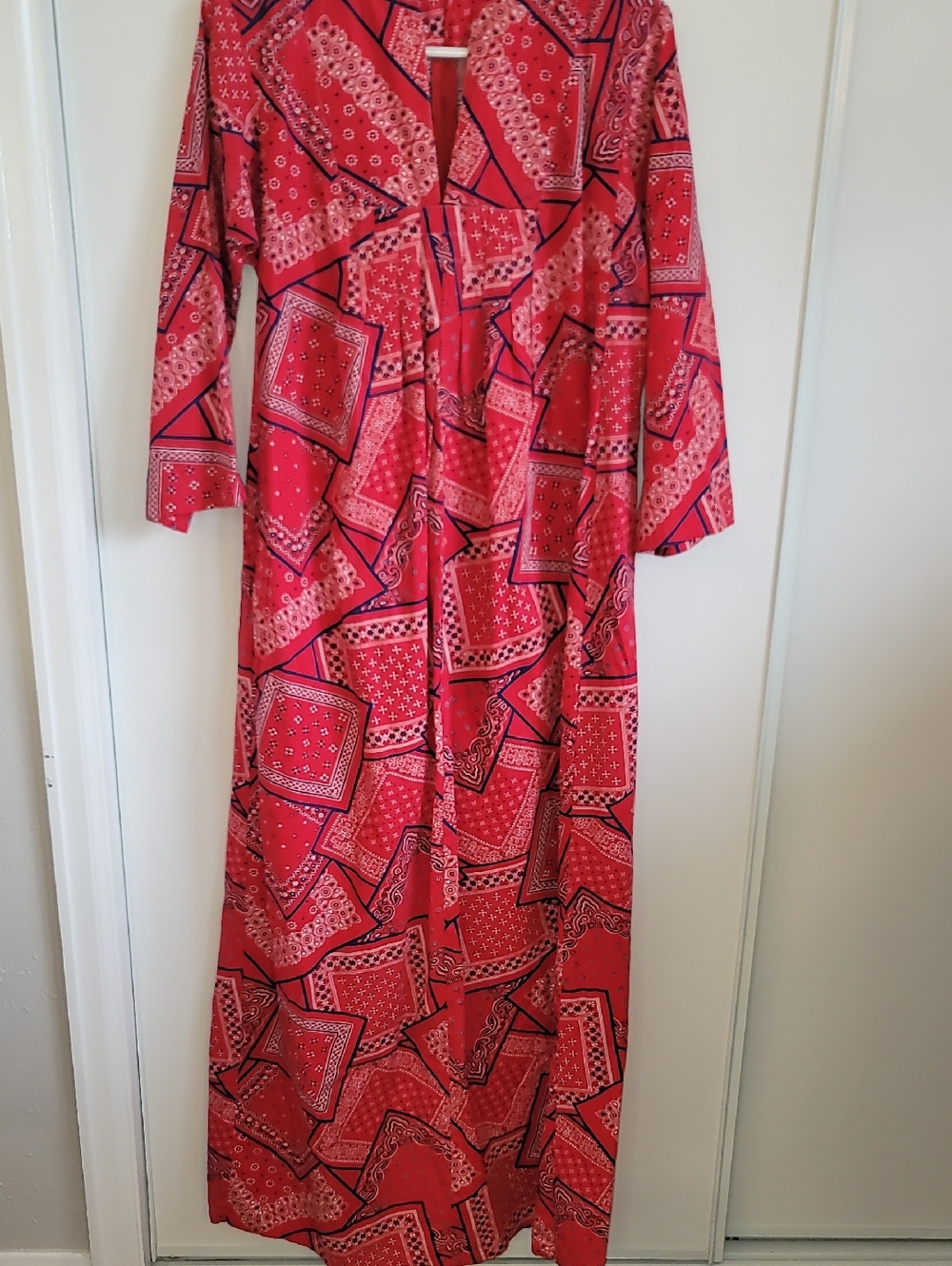 Vintage JC Penney Fashions Red Patterned Boho Hippie Maxi Dress Long Sleeves